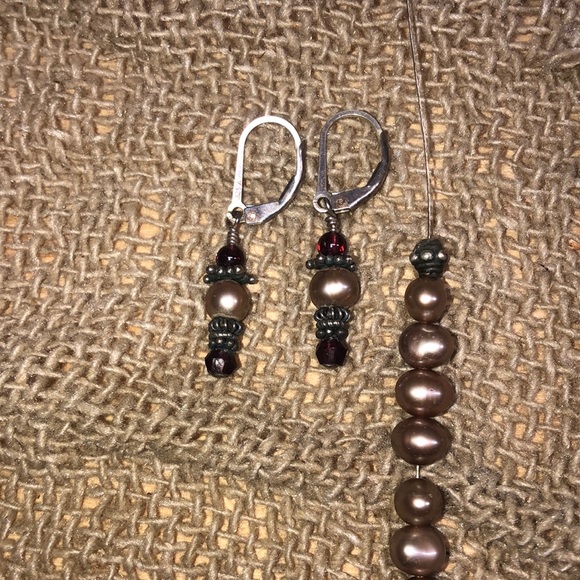 Classy Pearl Earrings and necklace - Picture 2 of 3